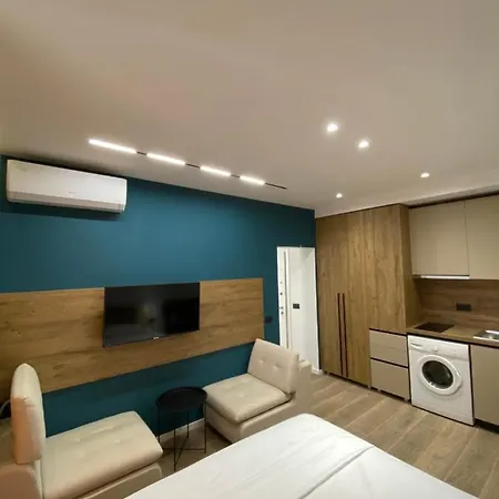 Apartment E *
